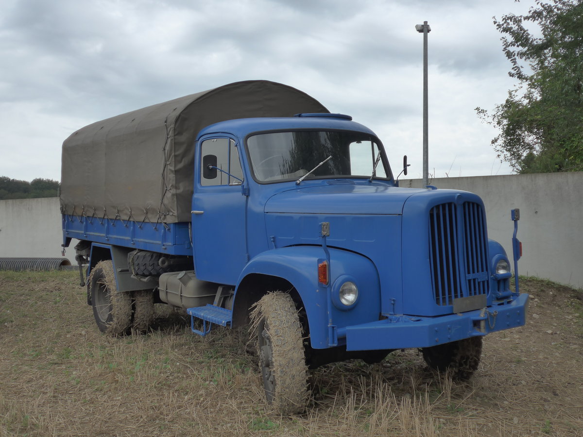 (174'079) - Saurer am 20. August 2016 in B�singen, Bahnhof
