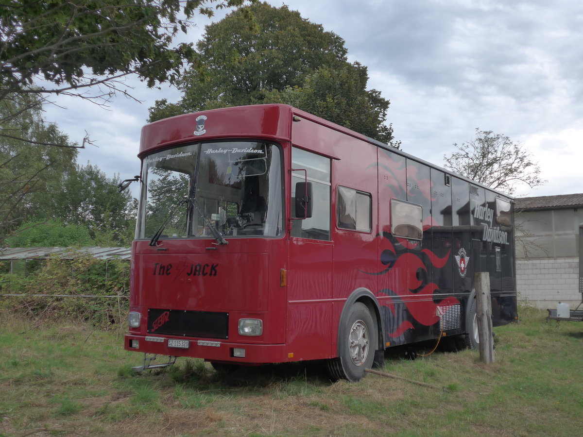 (174'081) - FBW - SZ 115'320 - am 20. August 2016 in B�singen, Bahnhof