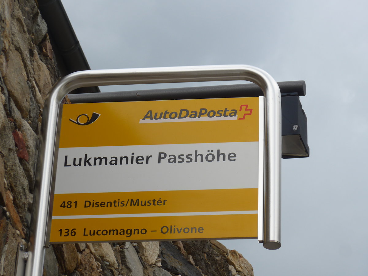 (174'839) - PostAuto-Haltestelle - Lukmanier, Passh�he - am 10. September 2016