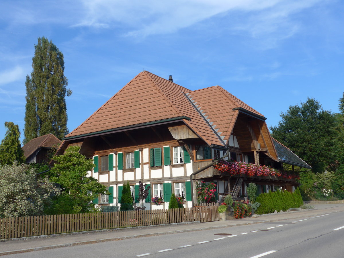 (174'913) - Aelteres Wohnhaus am 11. September 2016 in Murzelen