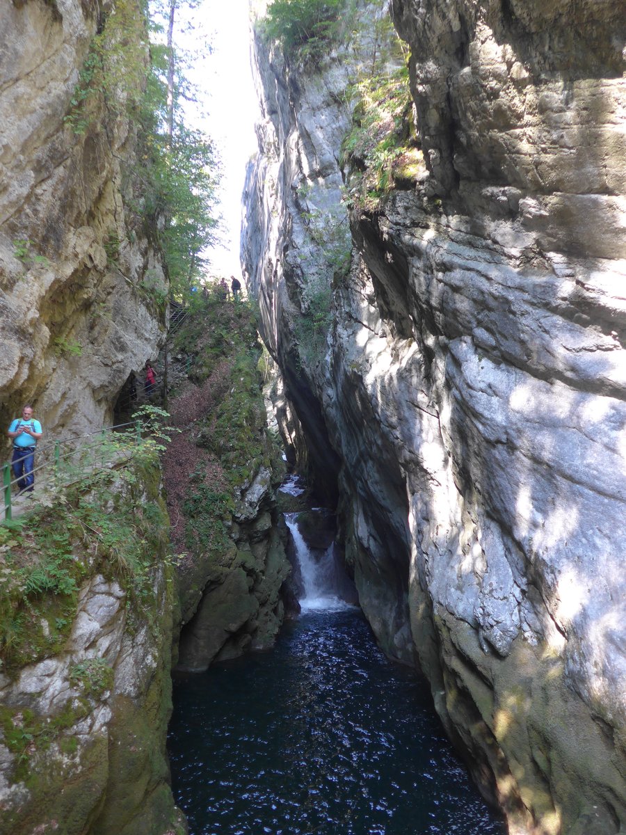 (175'183) - In der Aurese-Schlucht am 25. September 2016 bei Noiraigue