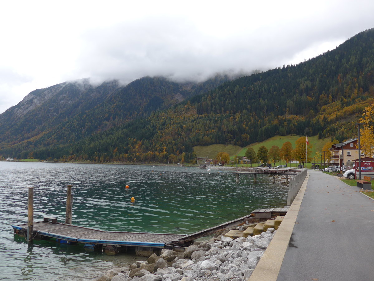(175'944) - Am Achensee am 19. Oktober 2016 bei Pertisau