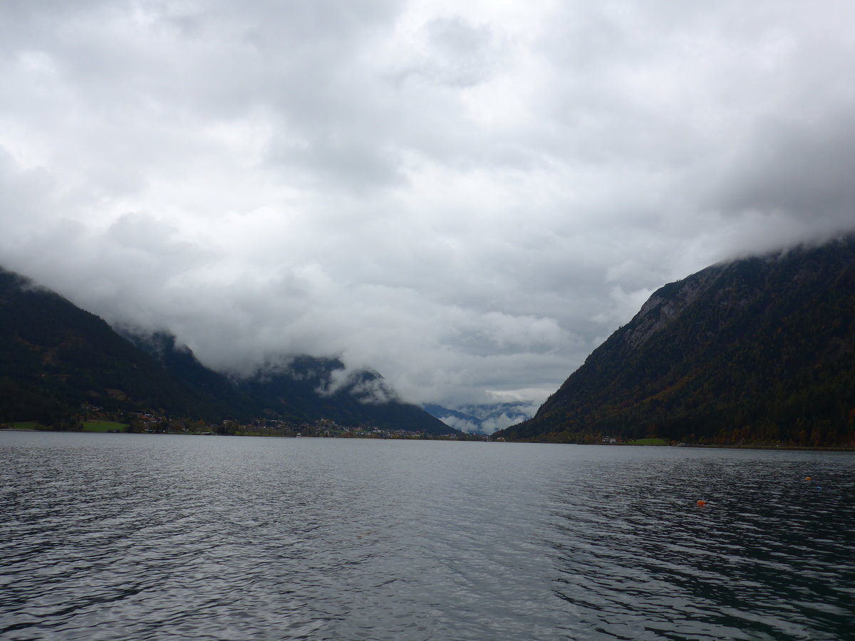 (175'947) - Der Achesee am 19. Oktober 2016 bei Pertisau