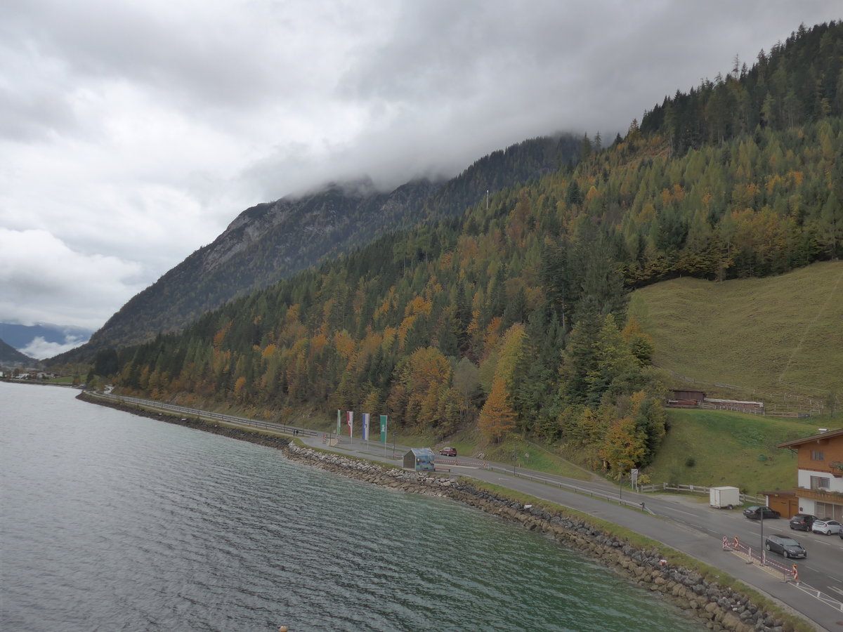 (175'957) - Am Achensee am 19. Oktober 2016 bei Pertisau