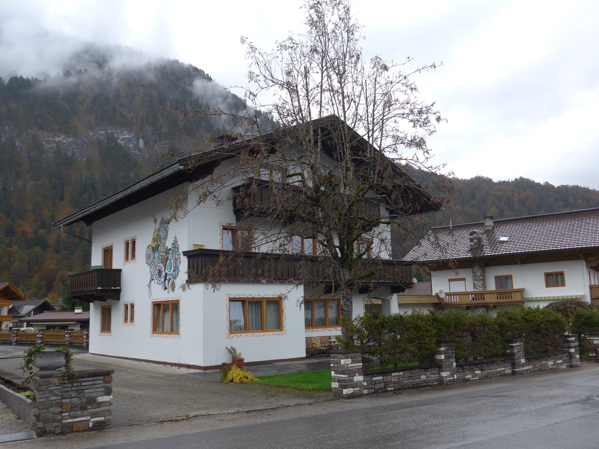 (175'983) - Haus Alpenblick am 19. Oktober 2016 in Pertisau