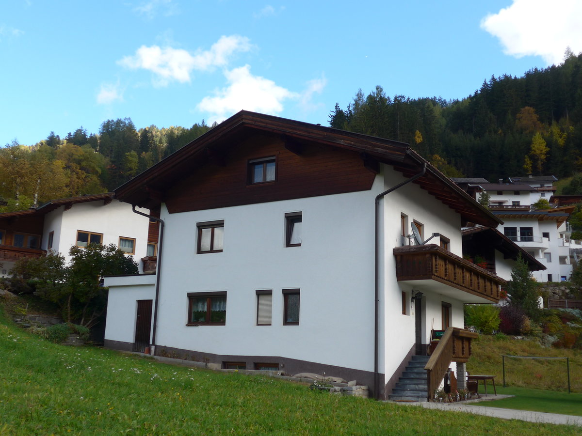 (176'039) - Chalet am 20. Oktober 2016 in Jerzens
