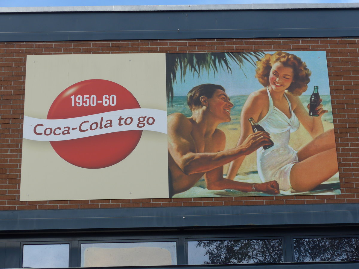 (176'540) - Coca-Cola-Werbung von 1950 bis 1960 am 4. November 2016 in Br�ttisellen