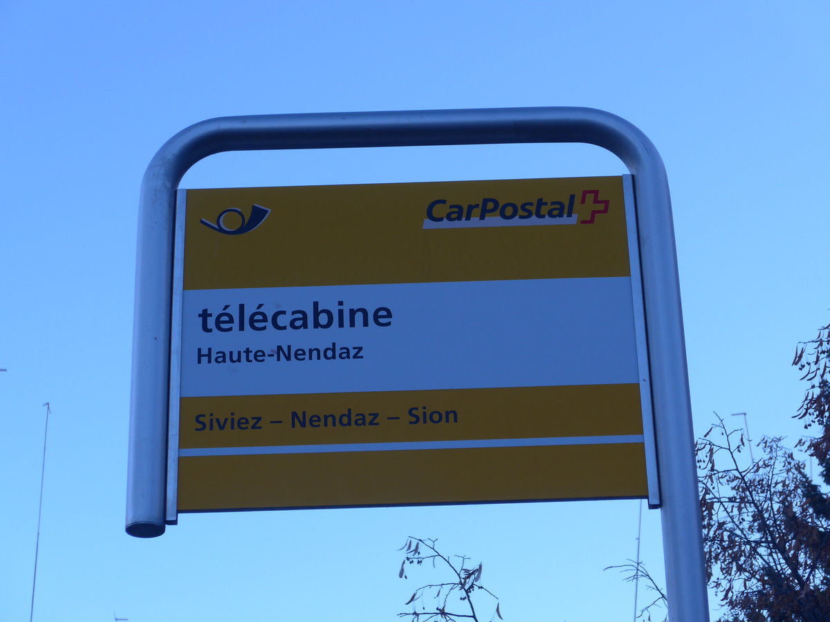 (177'242) - PostAuto-Haltestelle - Haute-Nendaz, T�l�cabine - am 18. Dezember 2016