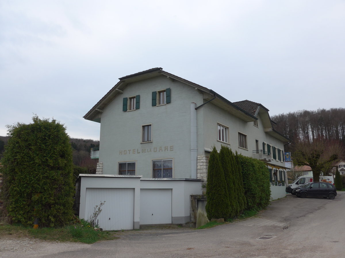 (179'292) - Das H�tel de la Gare am 1. April 2017 in Vendlincourt