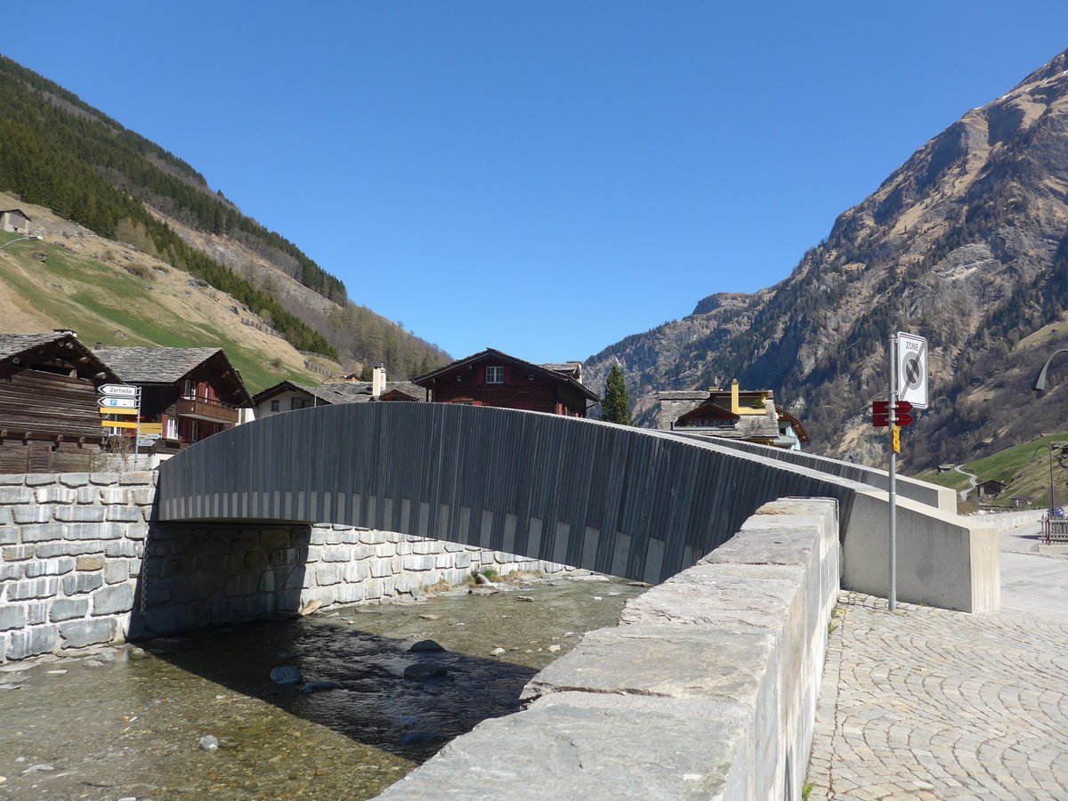 (179'566) - Dorbr�cke am 14. April 2017 in Vals