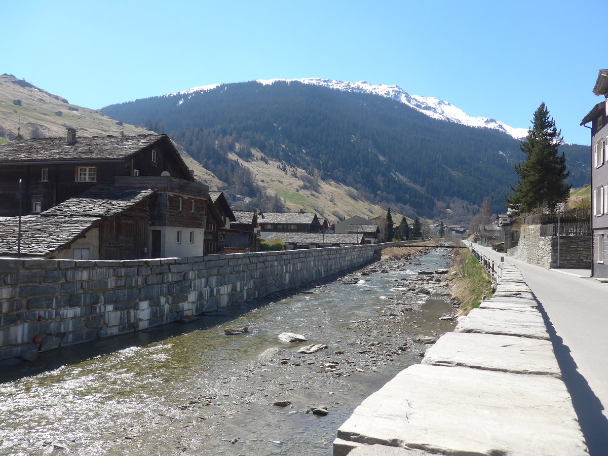(179'571) - Valser Rhein am 14. April 2017 in Vals