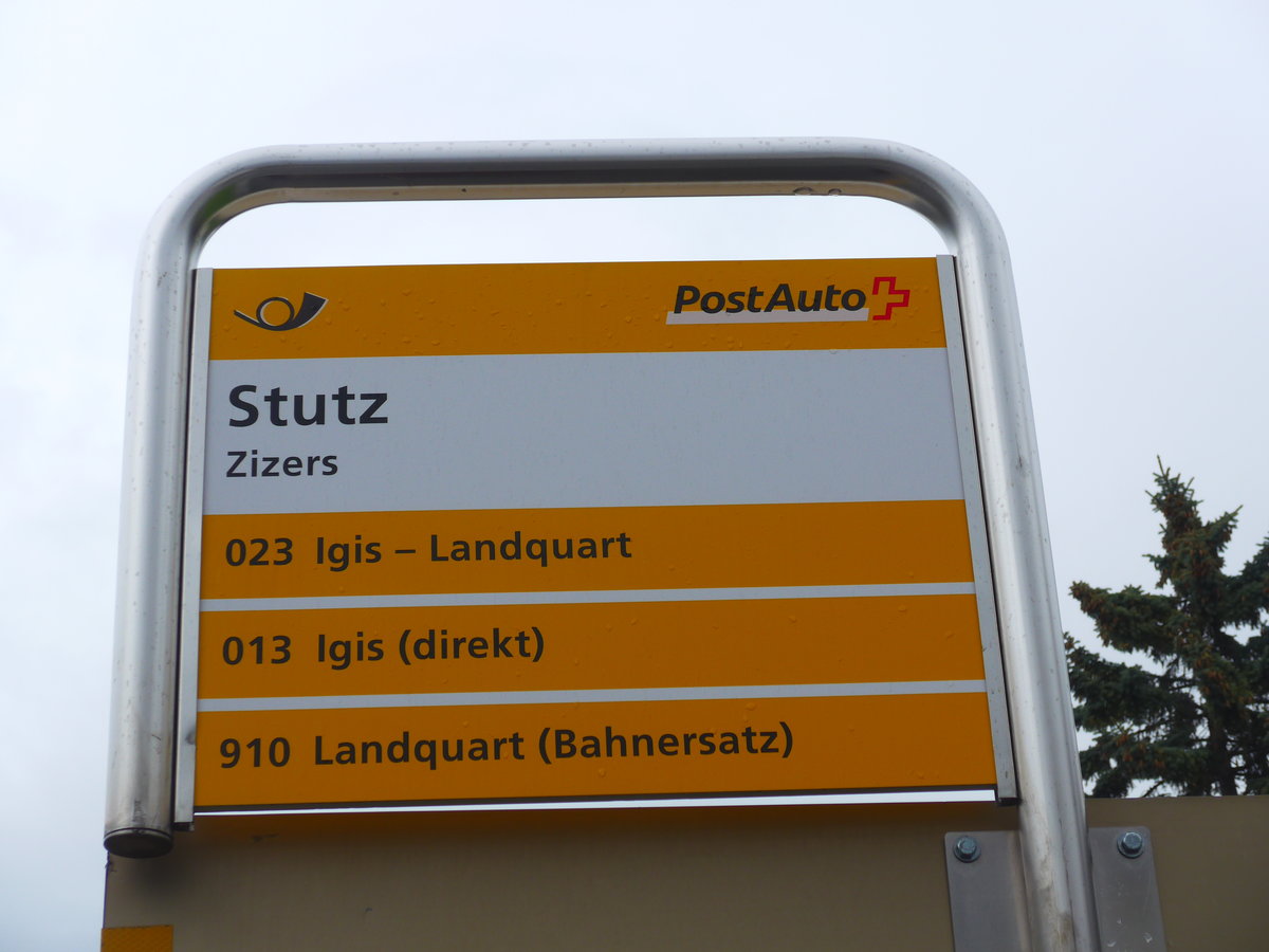 (179'982) - PostAuto-Haltestelle - Zizers, Stutz - am 4. Mai 2017