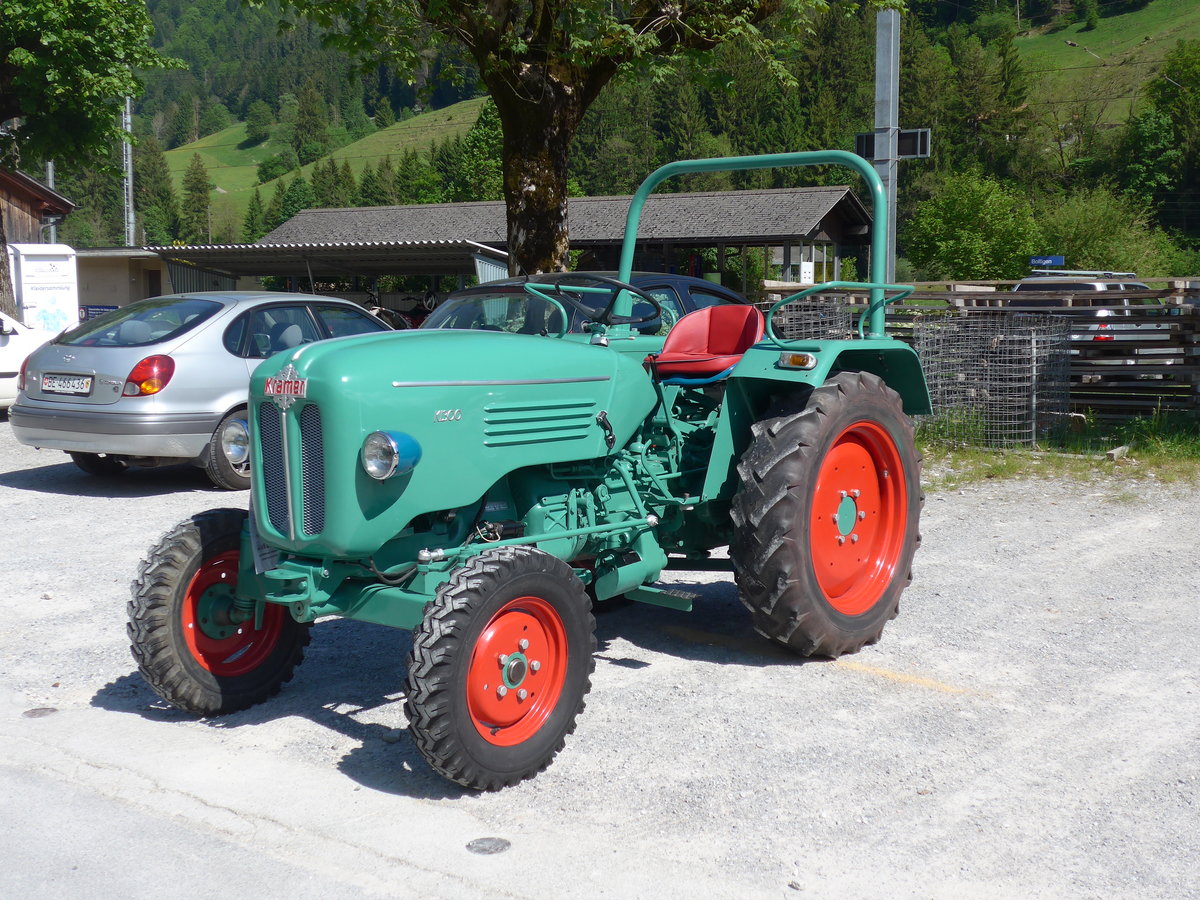 (180'798) - Kramer am 26. Mai 2017 beim Bahnhof Boltigen