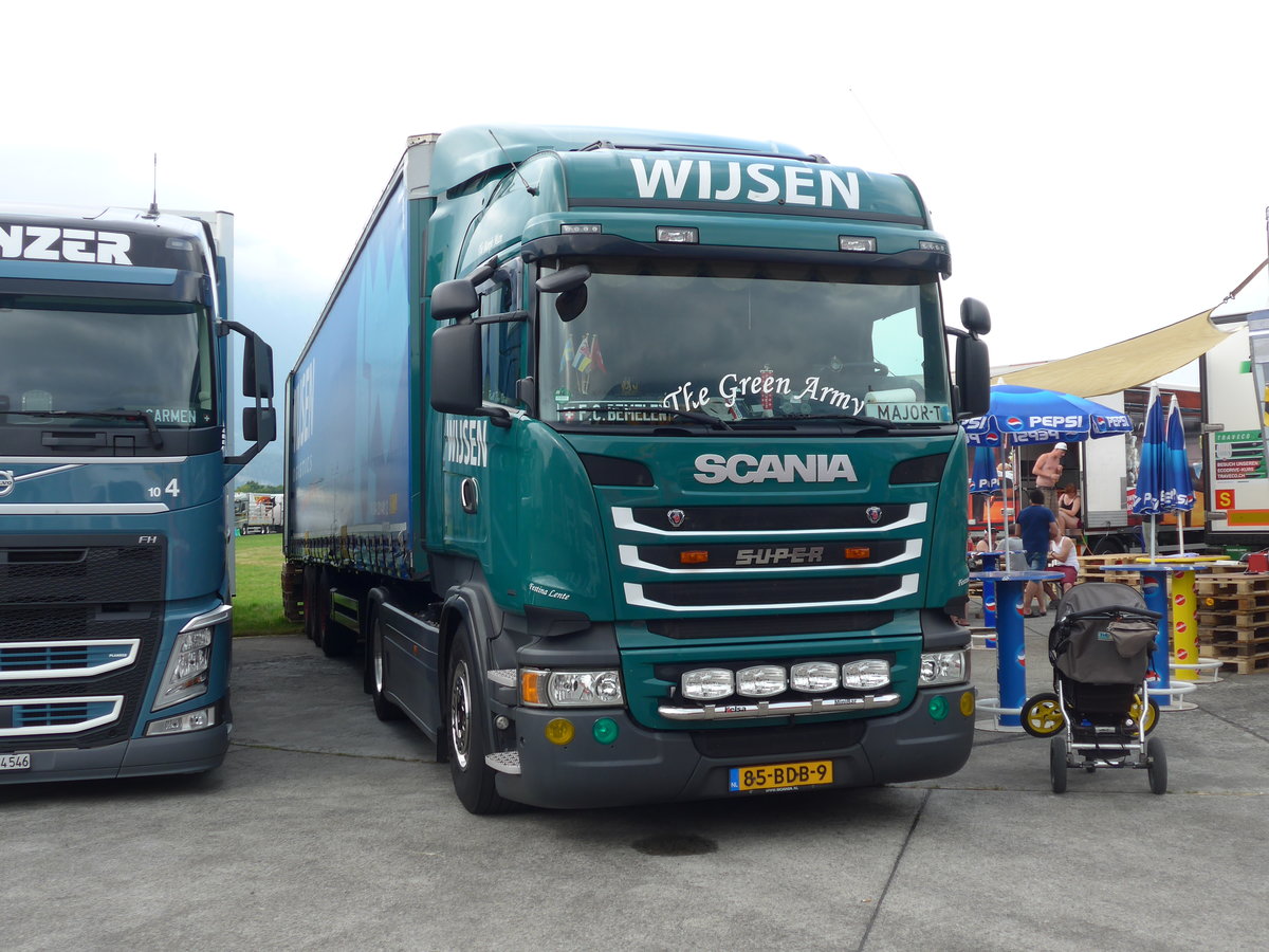 (181'452) - Wijsen - 85-BDB-9 - Scania am 24. Juni 2017 in Interlaken, Flugplatz