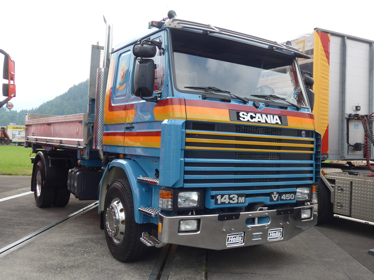 (181'455) - Scania am 24. Juni 2017 in Interlaken, Flugplatz