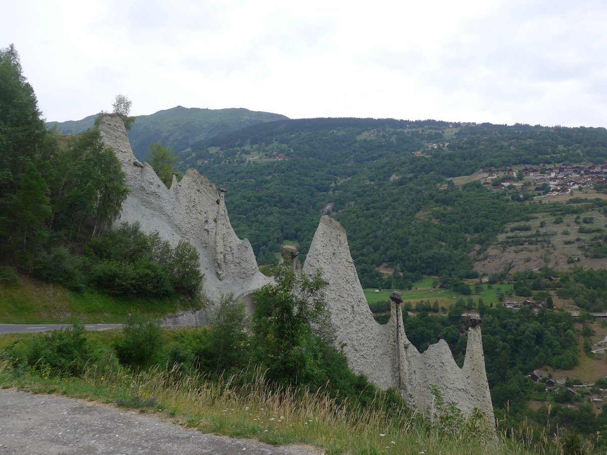 (181'811) - Die Pyramiden am 9. Juli 2017 von Euseigne