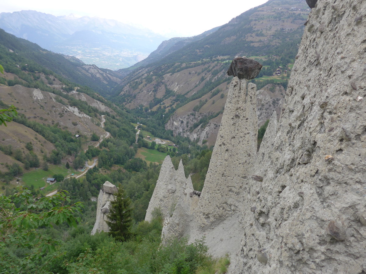 (181'812) - Die Pyramiden am 9. Juli 2017 von Euseigne