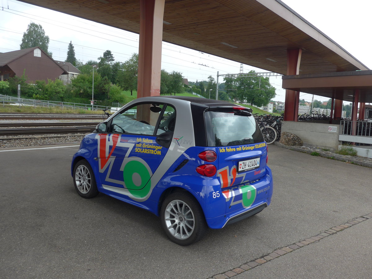 (181'972) - VZO Gr�ningen - Nr. 85/ZH 41'404 - Smart am 10. Juli 2017 beim Bahnhof Wetzikon