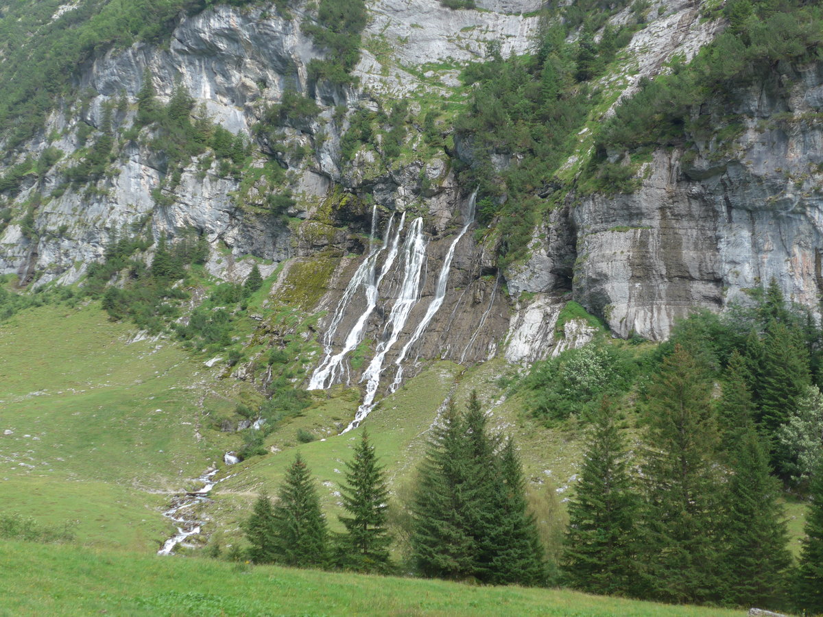 (182'142) - Die Jungibachf�lle am 16. juli 2017 bei Innertkirchen