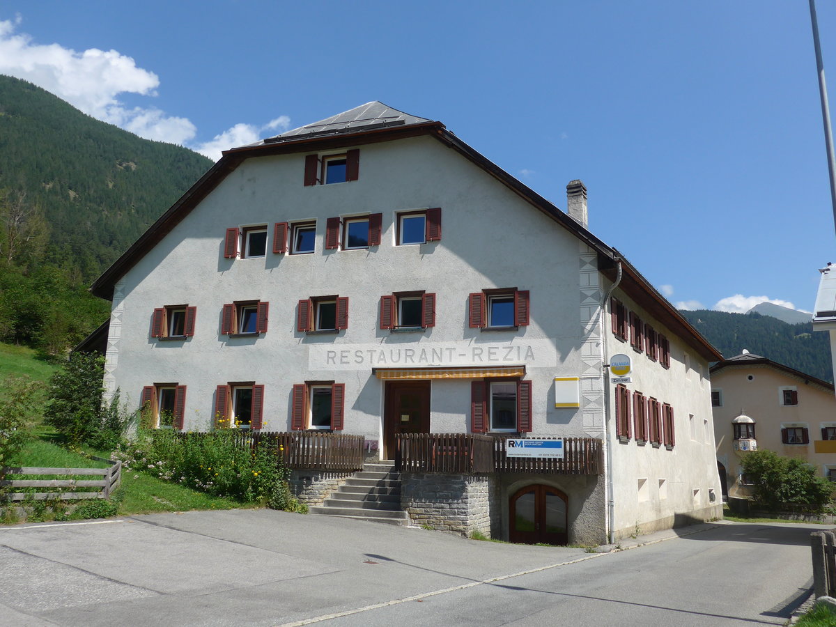 (182'734) - Restaurant Rezia am 5. August 2017 in Martina