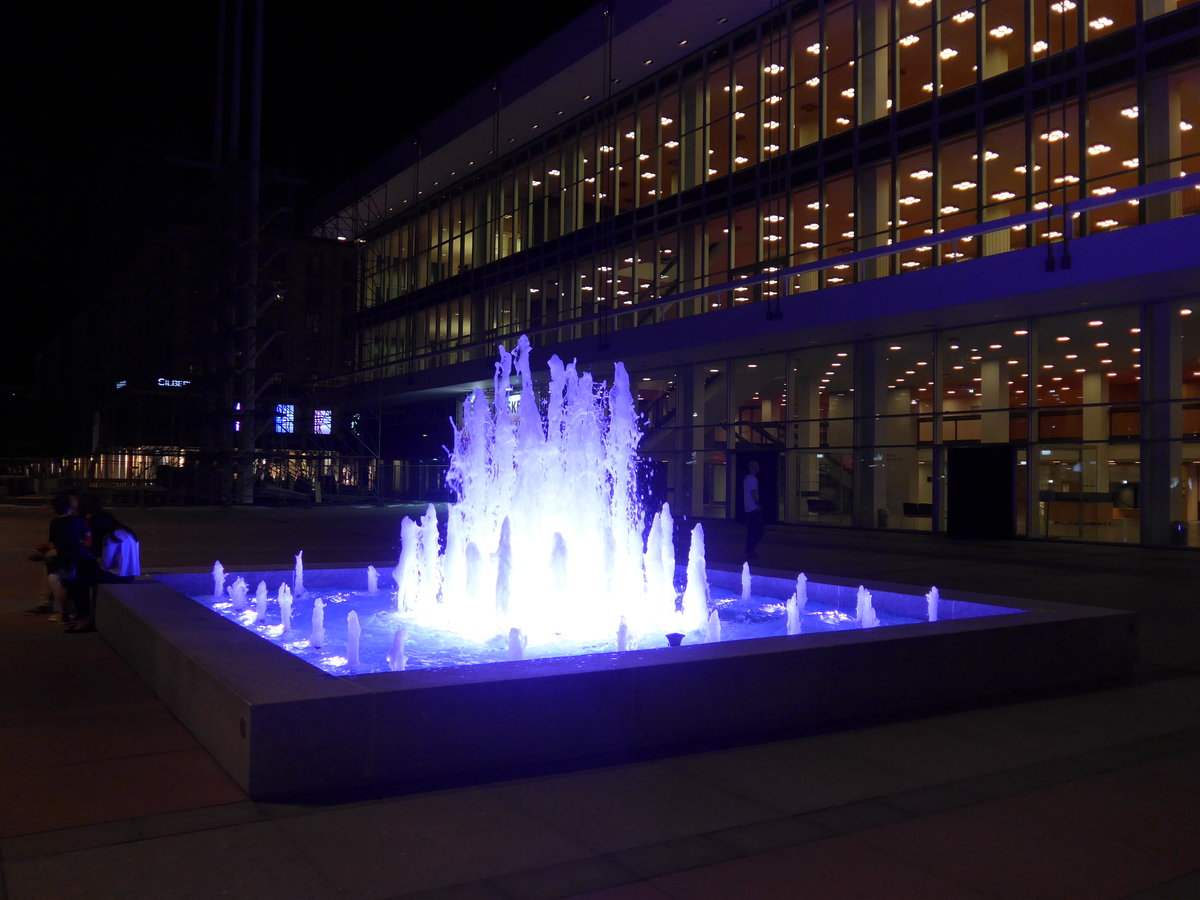 (182'846) - Springbrunnen am 7. August 2017 in Dresden