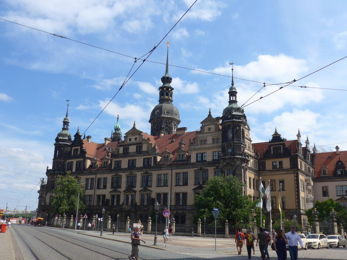 (182'892) - Das Residenzschloss am 8. August 2017 in Dresden