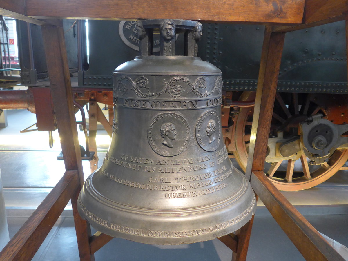 (182'969) - Bahnhofsglocke von 1842 vom ehemaligen Bahnhof Leipzig am 8. August 2017 in Dresden, Verkehrsmuseum