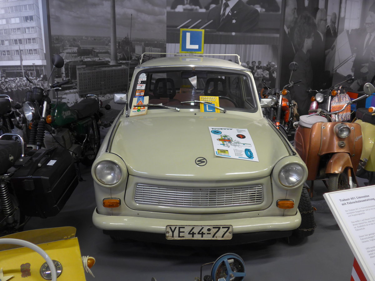 (183'002) - Trabant - YE 44-77 - am 8. August 2017 in Dresden, Die Welt der DDR
