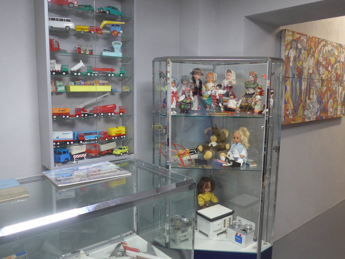 (183'053) - Spielwaren am 8. August 2017 in Dresden, Welt der DDR