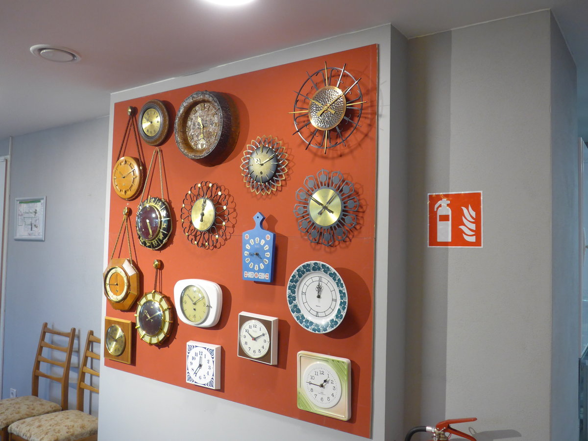 (183'060) - K�chenuhren am 8. August 2017 in Dresden, Die Welt der DDR