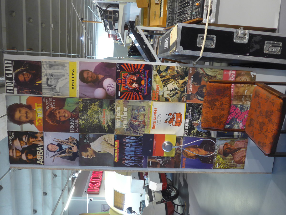 (183'081) - Schallplatten am 8. August 2017 in Dresden, Die Welt der DDR