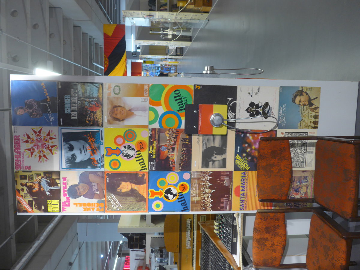 (183'082) - Schallplatten am 8. August 2017 in Dresden, Die Welt der DDR