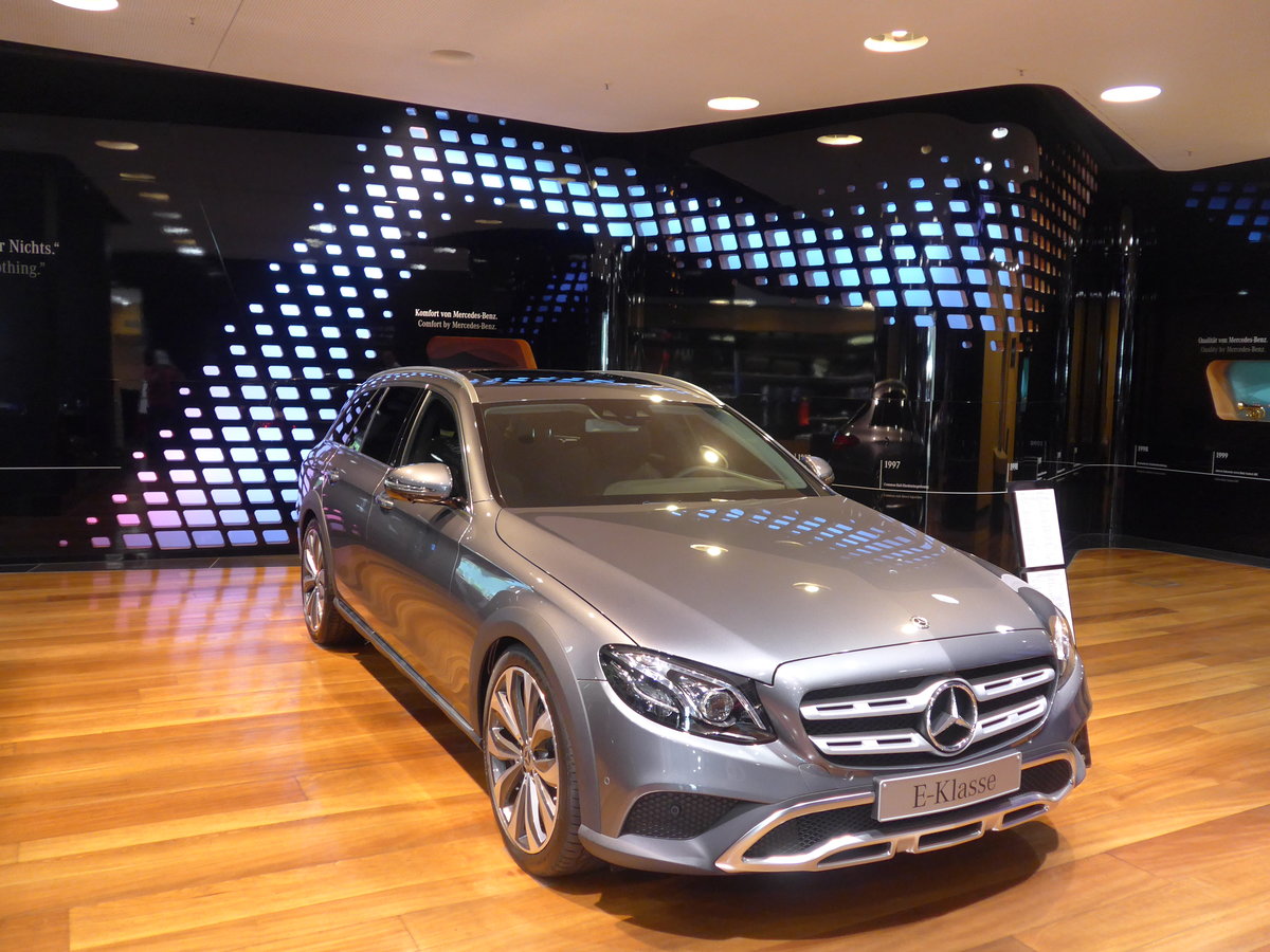 (183'306) - Mercedes E-Klasse am 10. August 2017 in Berlin