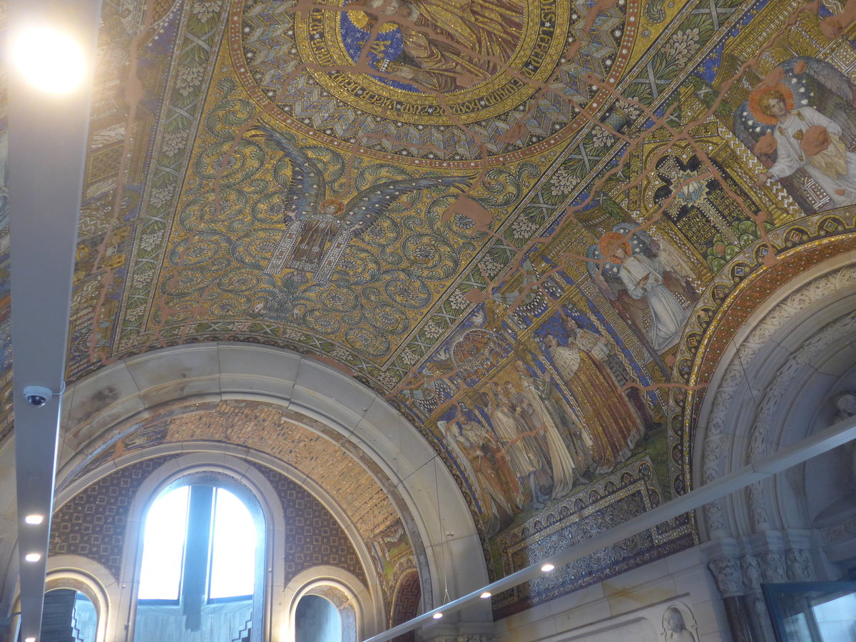 (183'474) - Deckenbemalung in der Kaiser-Wilhelm-Ged�chtniskirche am 11. August 2017 in Berlin