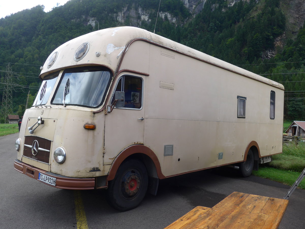 (183'582) - Mercedes - TS-LP 911H - am 19. August 2017 in Unterbach, Rollfeld