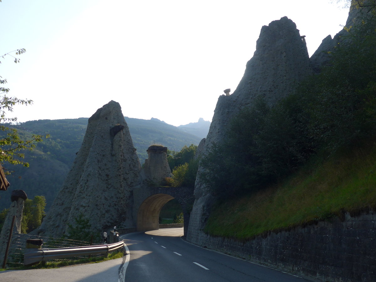 (184'125) - Die Pyramiden am 25. August 2017 von Euseigne