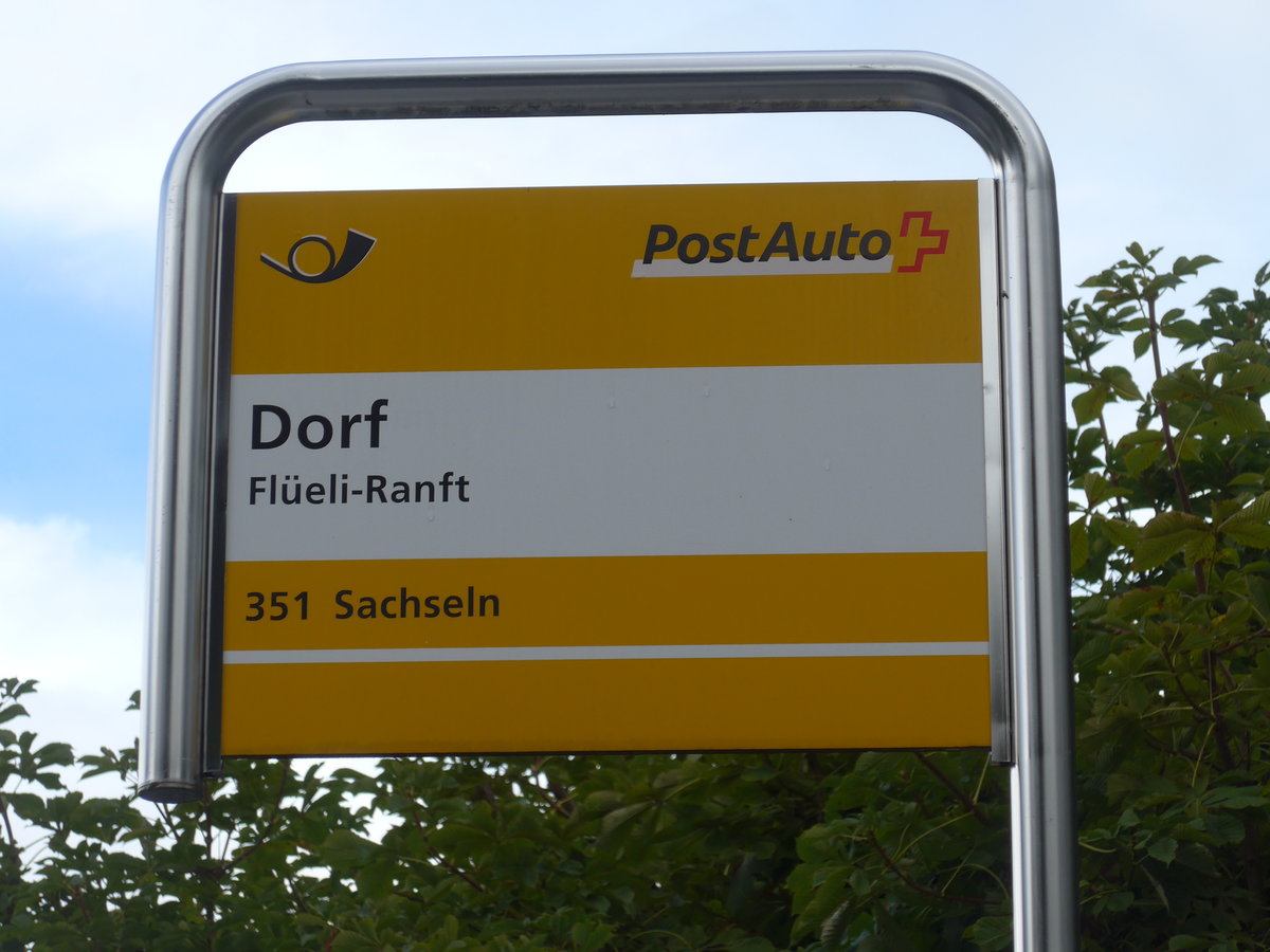 (184'729) - PostAuto-Haltestelle - Fl�eli-Ranft, Dorf - am 10. September 2017