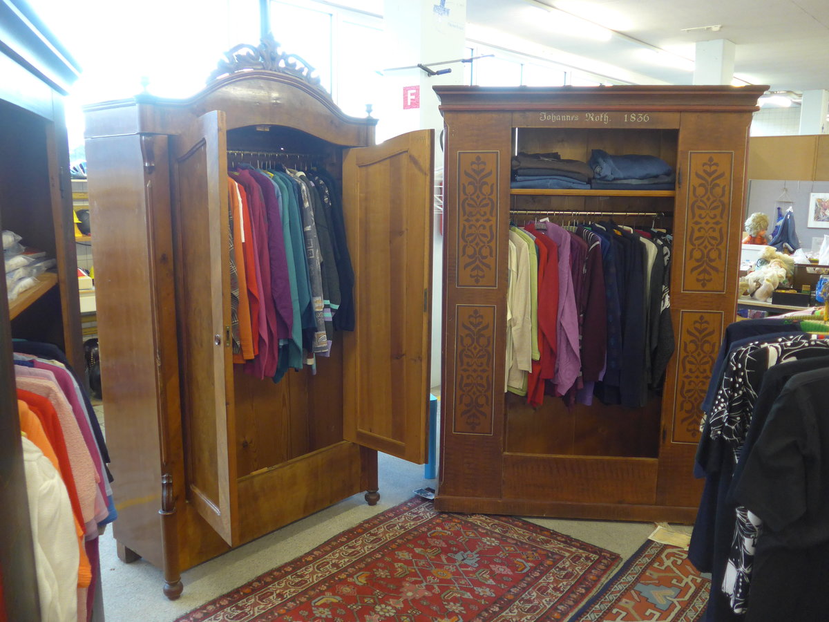 (184'764) - Neue Kleider am 14. September 2017 im BrockiShop Thun