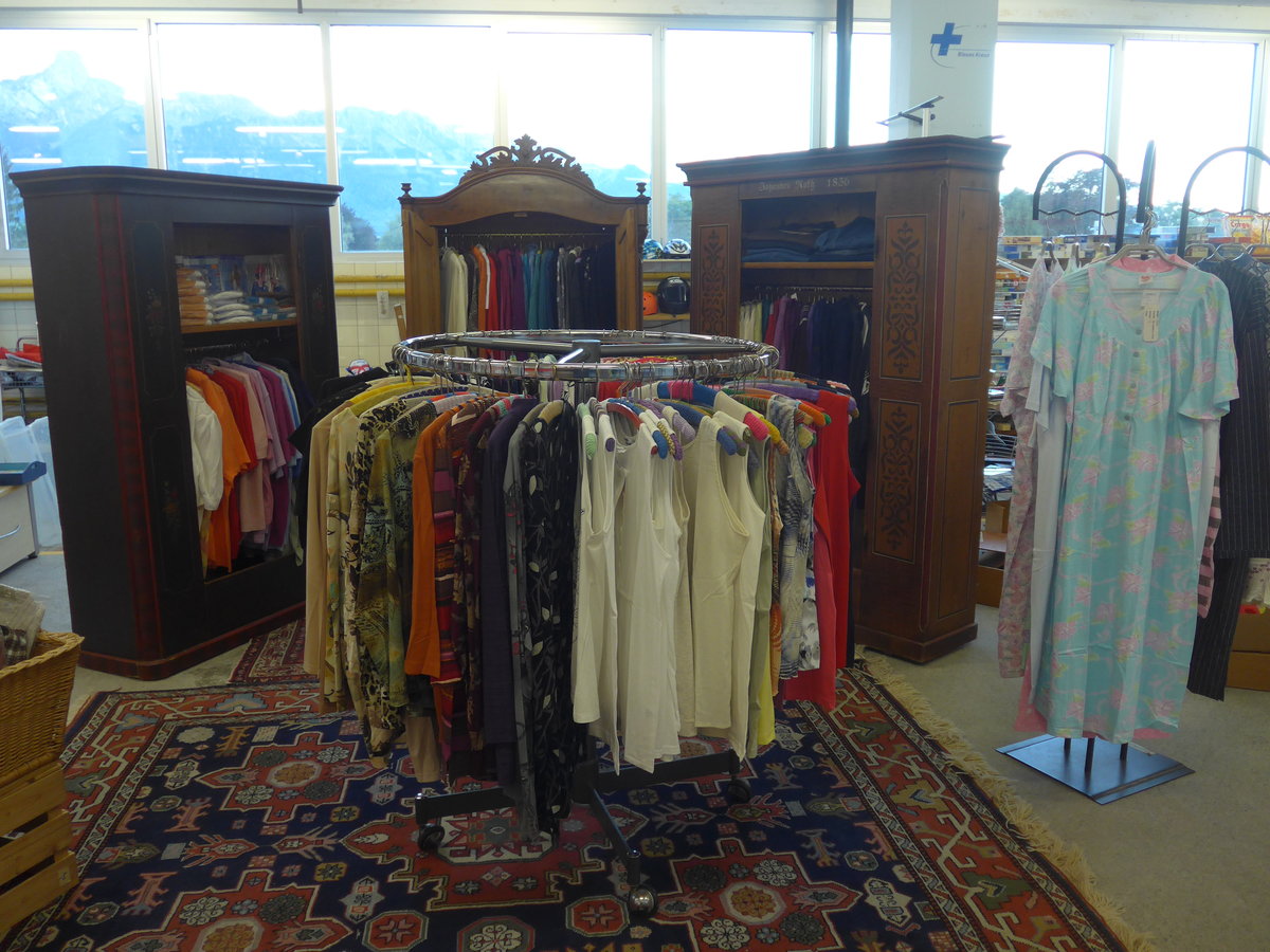 (184'766) - Neue Kleider am 14. September 2017 im BrockiShop Thun
