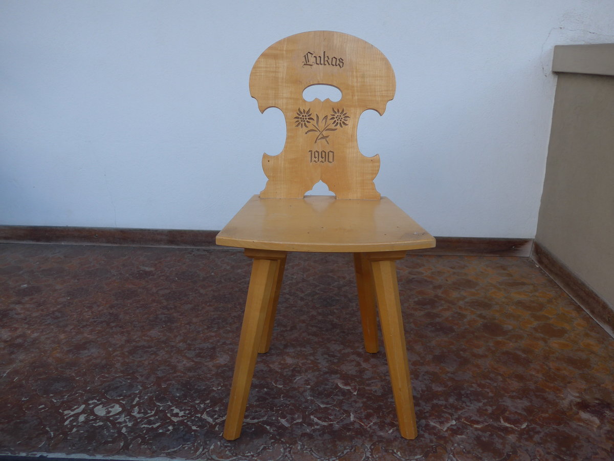 (185'072) - Kleine Stabelle aus Holz am 17. September 2017 in Thun