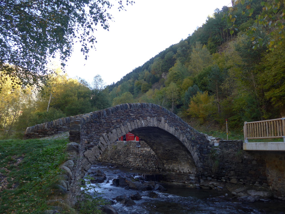 (185'315) - Pont d'Estarell am 27. September 2017 bei Llorts