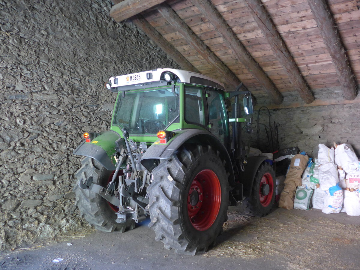 (185'339) - Fendt - M3855 - am 27. September 2017 in Llorts