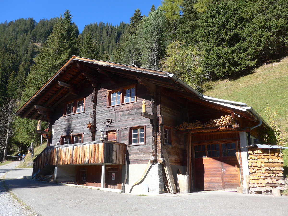 (185'824) - Forsthaus am 15. Oktober 2017 oberhalb Adelboden