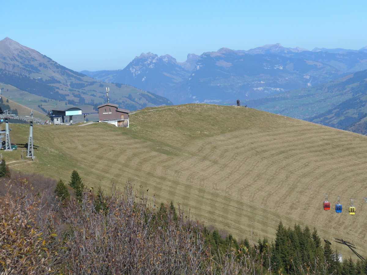 (185'842) - Gruppenumlaufbahn Tschenten und Bergstation M�ser am 15. Oktober 2017 oberhalb Adelboden
