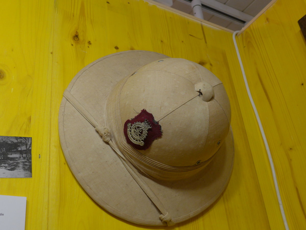 (186'278) - Alter Heilsarmeehut aus der Mission am 10. November 2017 in Bern, Heilsarmee Museum