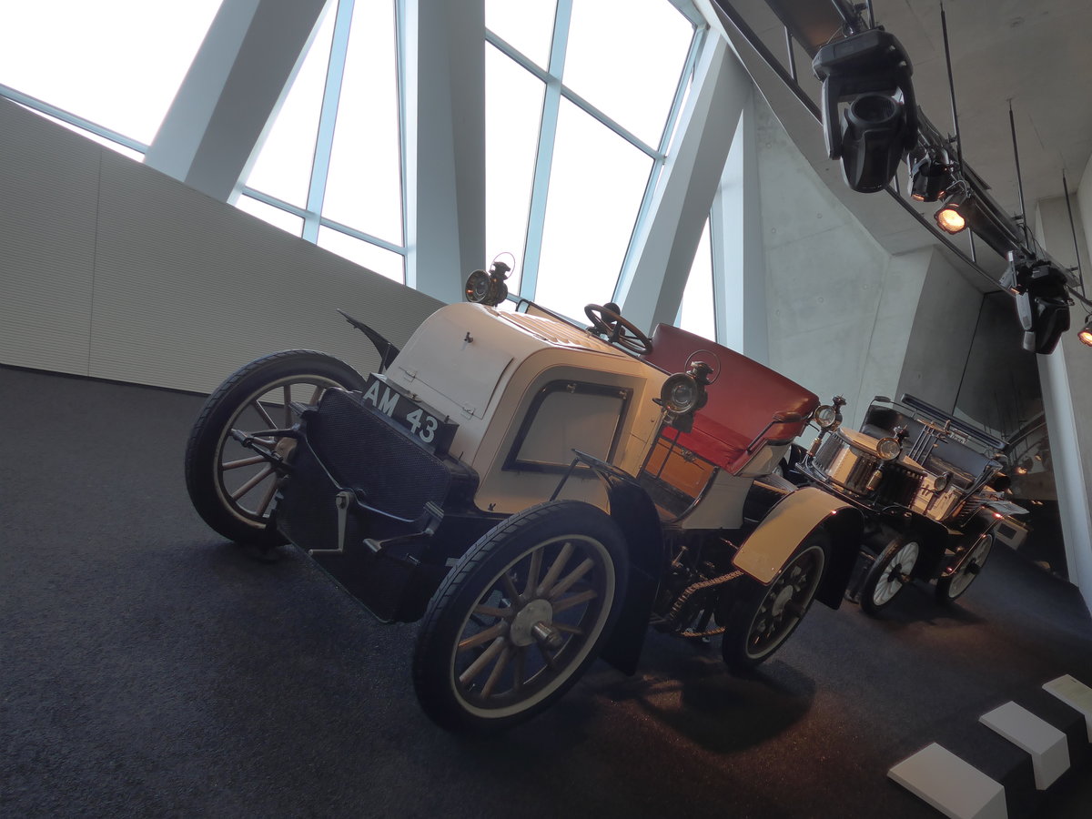 (186'487) - Daimler  Ph�nix  23 PS Rennwagen von 1900 - AM 43 - am 12. November 2017 in Stuttgart, Mercedes-Benz Museum