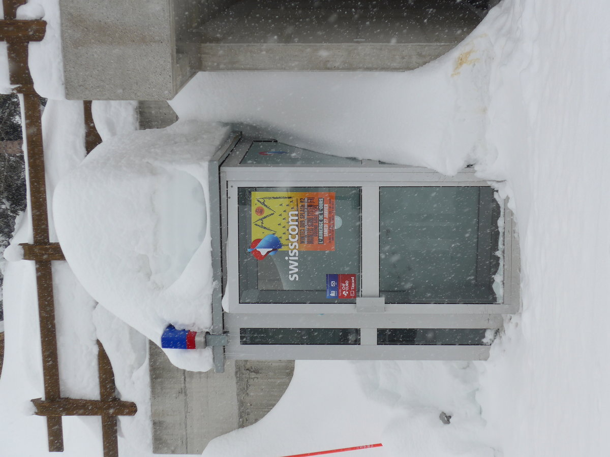 (188'050) - Swisscom-Telefonkabine am 20. Januar 2018 in Les Collons