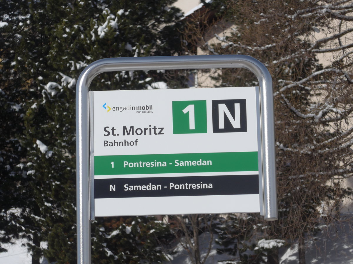 (188'106) - engadin mobil-Haltestelle - St. Moritz, Bahnhof - am 3. Februar 2018