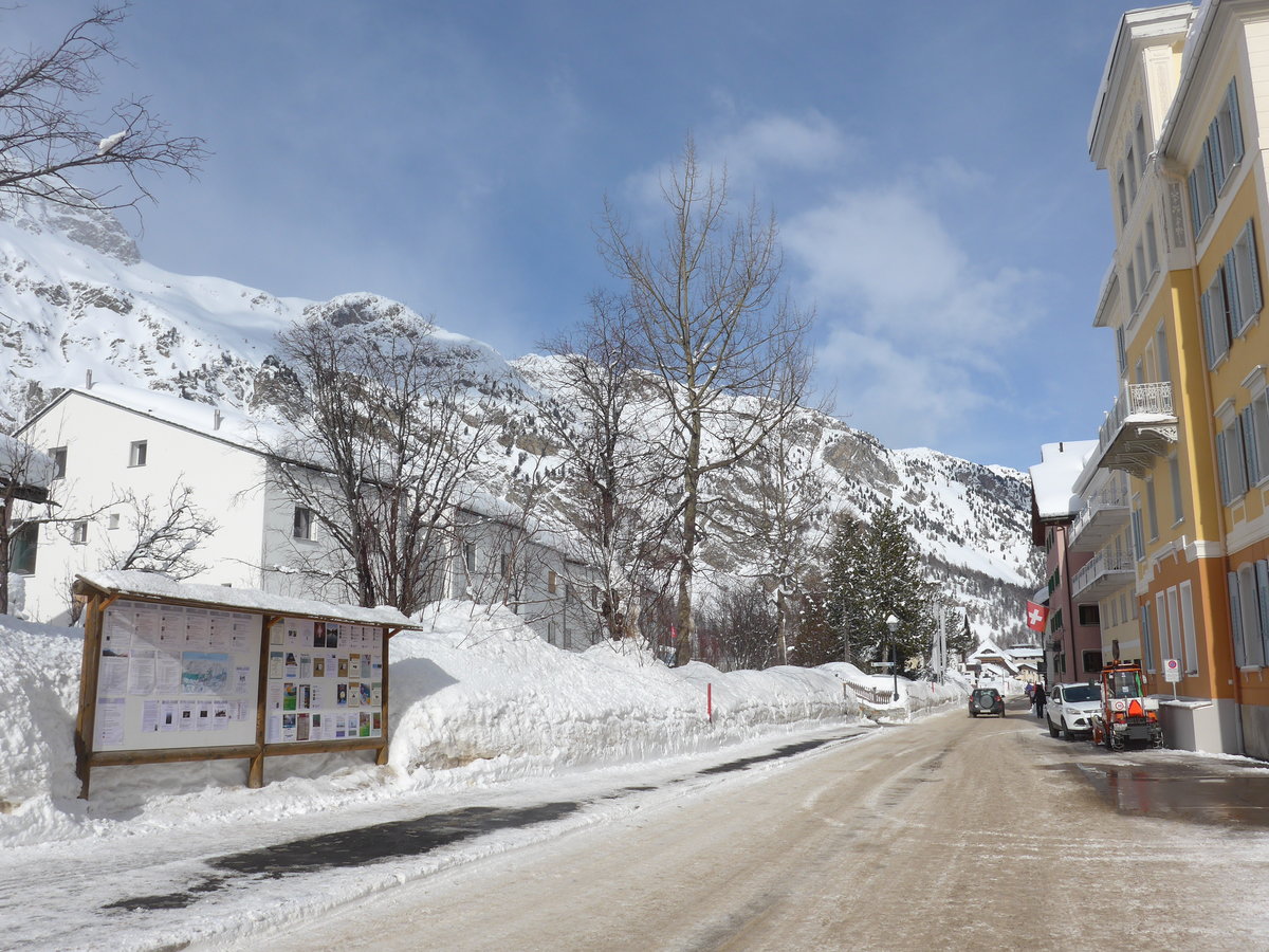 (188'151) - Strasse am 3. Februar 2018 in Sils-Maria