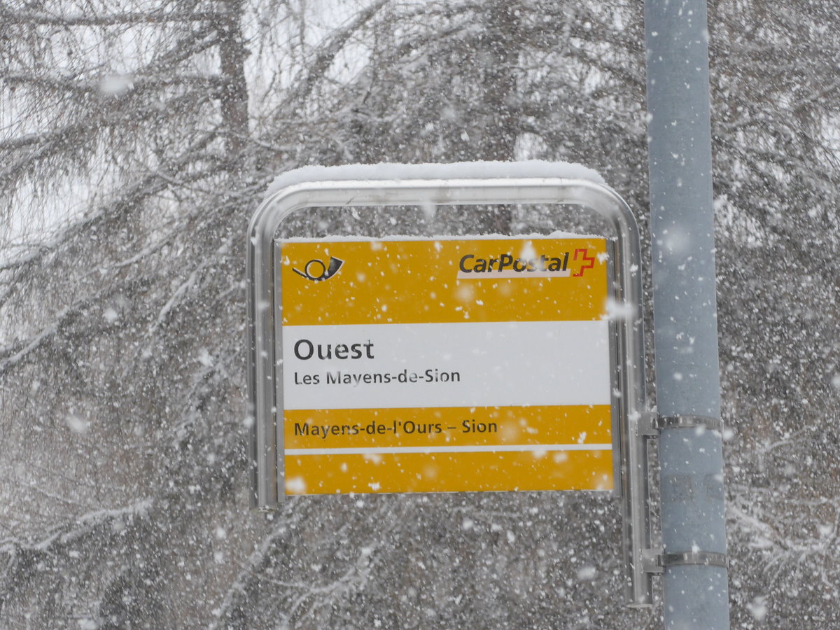 (188'390) - PostAuto-Haltestelle - Mayens-de-Sion, Ouest - am 11. Februar 2018